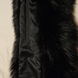 Black faux fur scarf